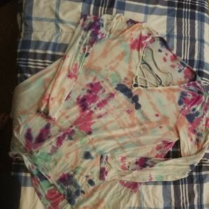 Old navy tie dye shirt